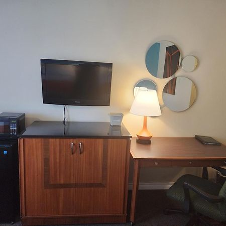 Howard Johnson By Wyndham Lindsay Luaran gambar